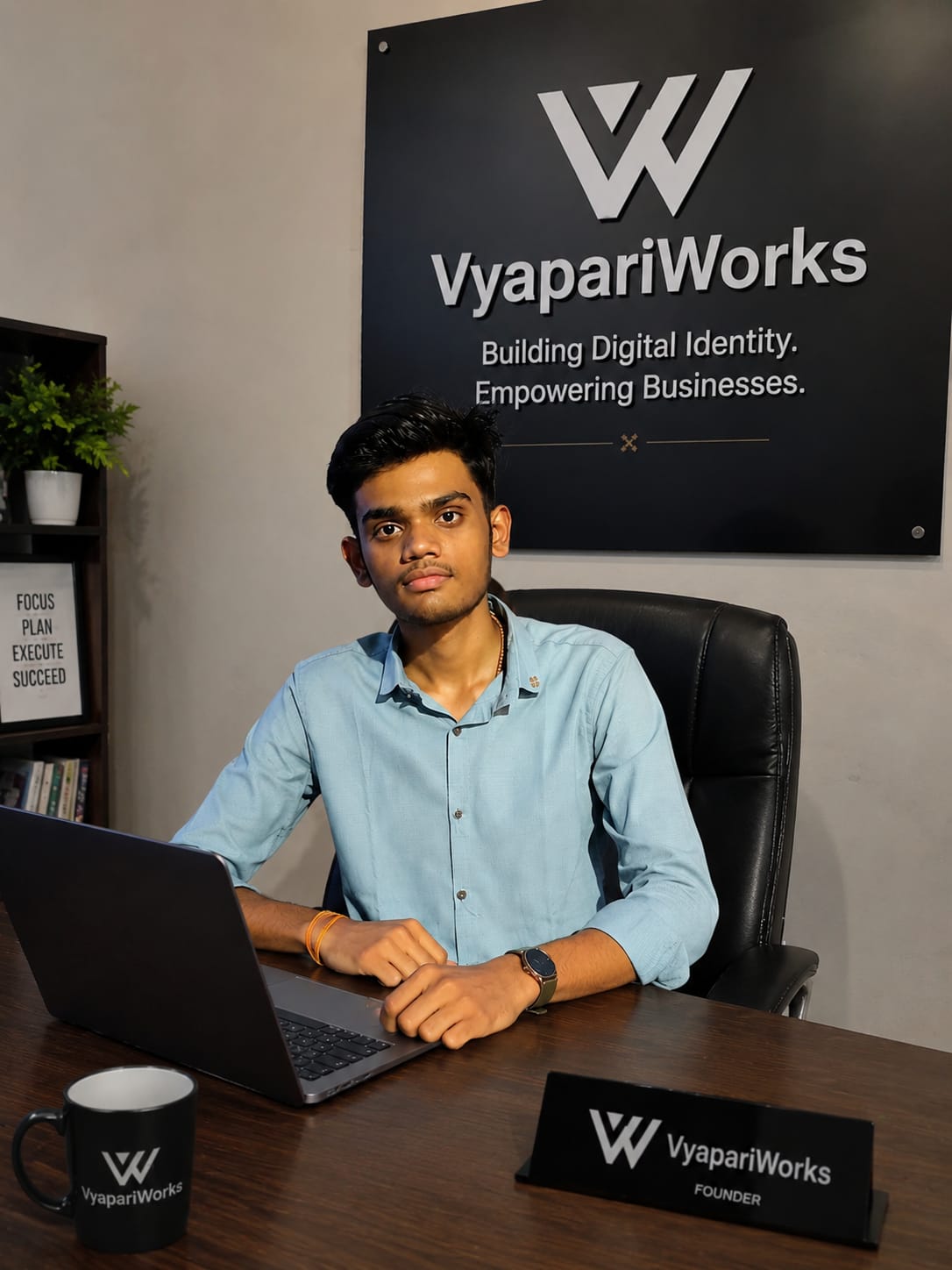 Mayank Dhakad professional founder image